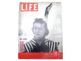 LIFE  April,.25, 1949 "PARIS FASHIONS" American Weekly Magazine ライフ