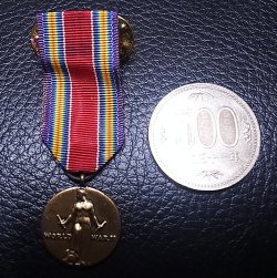 画像4: Deadstock US.Military Pins #629 World War II Victory Medal (US) Pin & Ribbon 