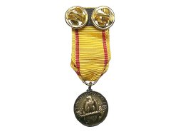 画像2: Deadstock US.Military Pins #670 Navy Expeditionary Medal Pin & Ribbon