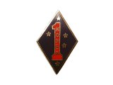 Deadstock US.Military Pins #676 USMC 1st Marine Division KOREA Pin