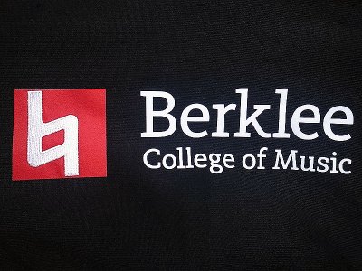 画像2: Champion® Reverse Weave® Hoodie "Berklee College of Music"バークリー