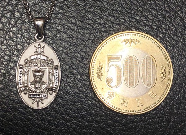 画像5: USNA (US NAVAL ACADEMY) Sterling Silver Oval "USNA" Crest Necklace (5)