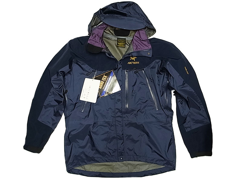 ARC'TERYX THETA LT JACKET | www.innoveering.net